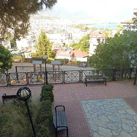 Apartamento Beautiful Sultan House At Cleopatra Beach 1 With Umbrellas, Balcony, Barbecue, Private 100mbps Wifi, Smart Tv, Table Games, Vip Trans-fer - Beautiful Apartmenthouse